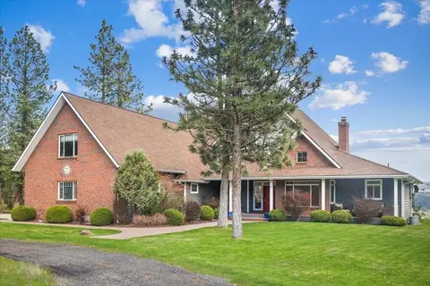 305 W Viewmont Ln, Spokane, WA 99224