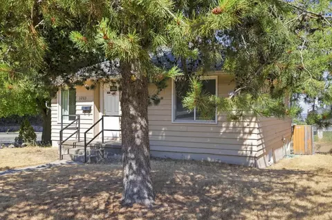 Exterior - 3203 E 19th Ave, Spokane, WA 99223 photo 3 of 8