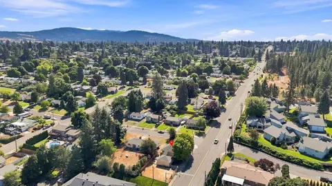 View/Area - 3203 E 19th Ave, Spokane, WA 99223 photo 4 of 5