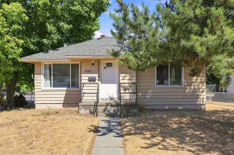 Exterior - 3203 E 19th Ave, Spokane, WA 99223 photo 2 of 8