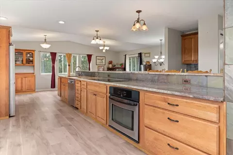 Kitchen - 23214 N Perry Rd, Colbert, WA 99005 photo 4 of 4