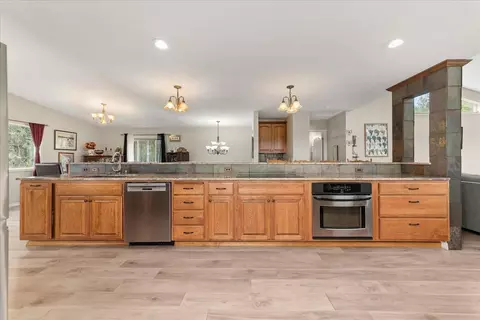 Kitchen - 23214 N Perry Rd, Colbert, WA 99005 photo 3 of 4