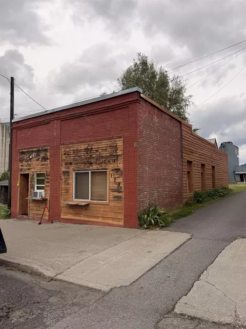 108 W 5th St, Rosalia, WA 99170