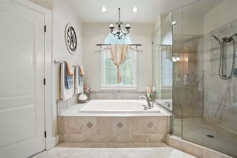 Bath - 1505 E Legacy Ln, Spokane, WA 99208 photo 3 of 10