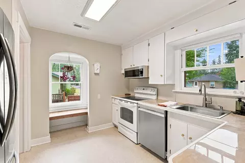 Kitchen - 35 E 29th Ave, Spokane, WA 99203 photo 1 of 4