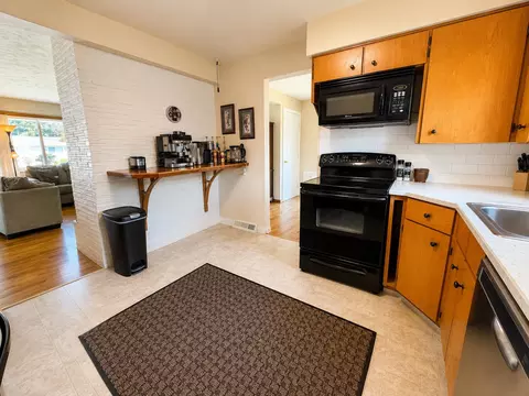 Kitchen - 2833 W Lyons Ave, Spokane, WA 99208 photo 3 of 3