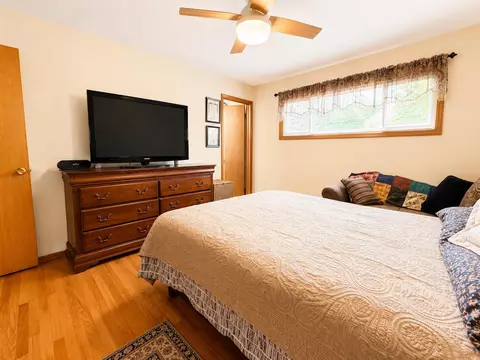 Bedroom - 2833 W Lyons Ave, Spokane, WA 99208 photo 2 of 4
