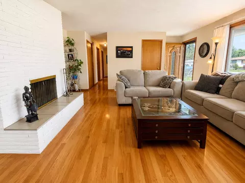 Living - 2833 W Lyons Ave, Spokane, WA 99208 photo 3 of 7