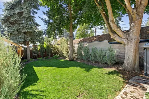 Exterior - 312 E 27th Ave, Spokane, WA 99203 photo 5 of 6
