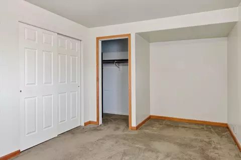 Bedroom - 534 E Cozza Dr, Spokane, WA 99208 photo 3 of 7