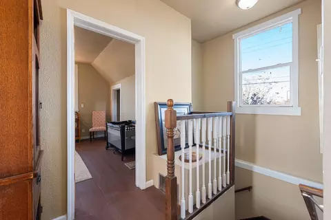 Entry Way - 2012 N Ruby St, Spokane, WA 99207 photo 3 of 3