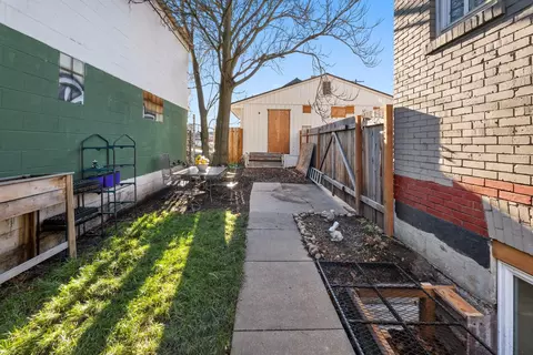 Exterior - 2012 N Ruby St, Spokane, WA 99207 photo 5 of 8
