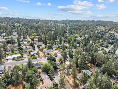 View/Area - 3929 E 8th Ave, Spokane, WA 99202 photo 3 of 14