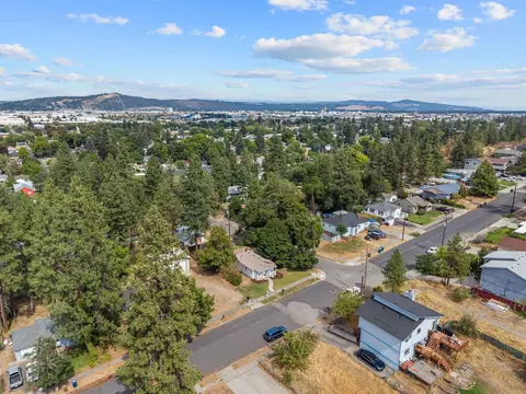 View/Area - 3929 E 8th Ave, Spokane, WA 99202 photo 10 of 14