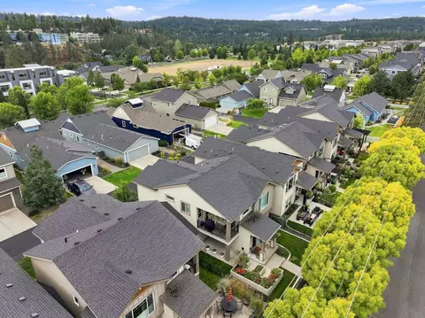 View/Area - 2007 W Bridge Ave, Spokane, WA 99201 photo 1 of 7