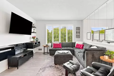 Living - 2007 W Bridge Ave, Spokane, WA 99201 photo 1 of 3