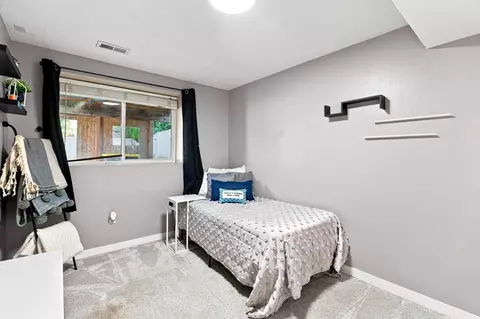 Bedroom - 416 E Blackhawk Dr, Spokane, WA 99208 photo 8 of 8