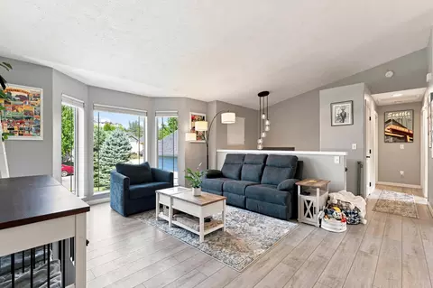 Living - 416 E Blackhawk Dr, Spokane, WA 99208 photo 2 of 2