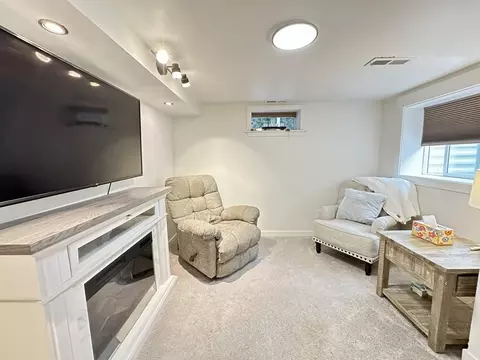Living - 307 E Joseph Ave, Spokane, WA 99208 photo 2 of 3