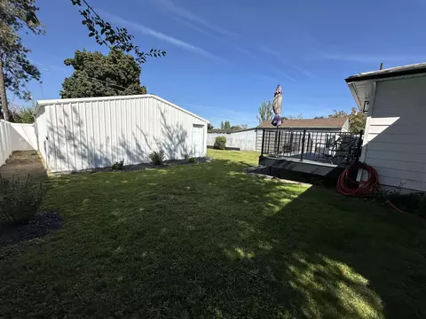 Exterior - 307 E Joseph Ave, Spokane, WA 99208 photo 4 of 9