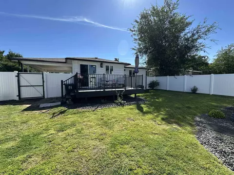 Exterior - 307 E Joseph Ave, Spokane, WA 99208 photo 3 of 9