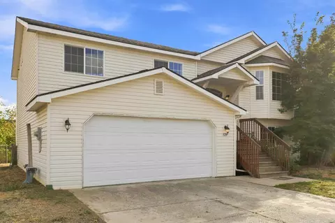 328 E Beverly Ave, Medical Lake, WA 99022