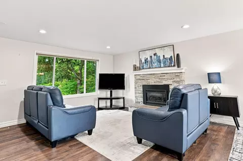 Living - 2652 E 33rd Ave, Spokane, WA 99223 photo 1 of 2
