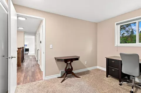 Entry Way - 2652 E 33rd Ave, Spokane, WA 99223 photo 2 of 2