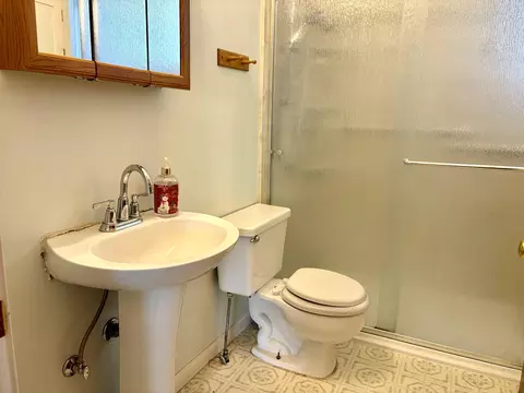 Bath - 3923 E Pacific Ave, Spokane, WA 99202 photo 1 of 1