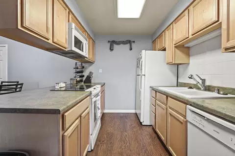 Kitchen - 310 E Weile Ave, Spokane, WA 99208 photo 2 of 3