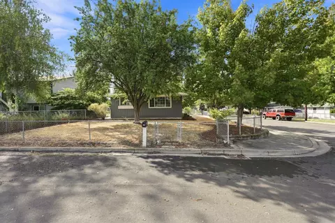 Exterior - 10104 E 13th Ave, Spokane, WA 99206 photo 2 of 7