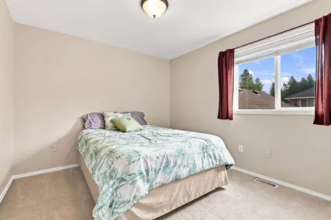 Bedroom - 5516 E Birkenhead Ln, Colbert, WA 99005 photo 2 of 5