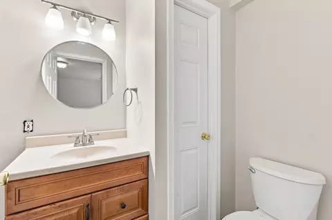 Bath - 5516 E Birkenhead Ln, Colbert, WA 99005 photo 6 of 6