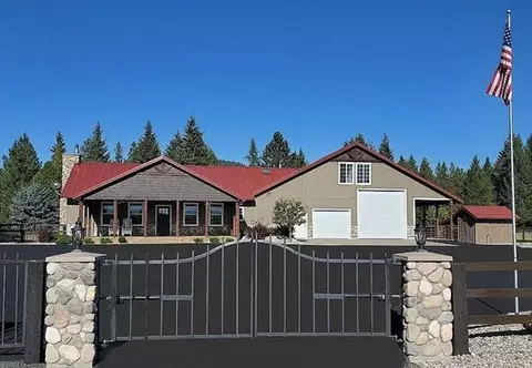 3661 E Jumpoff Rd, Valley, WA 99181
