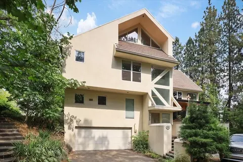 Exterior - 3313 E 12th Ave, Spokane, WA 99202 photo 4 of 8