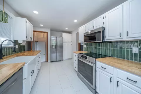 Kitchen - 3906 E 15th Ave, Spokane, WA 99223 photo 1 of 4
