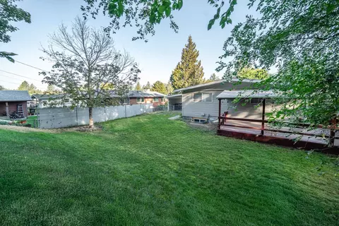 Exterior - 3906 E 15th Ave, Spokane, WA 99223 photo 5 of 8