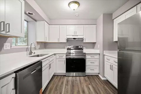 Kitchen - 3112 E 29th Ave, Spokane, WA 99223 photo 3 of 5