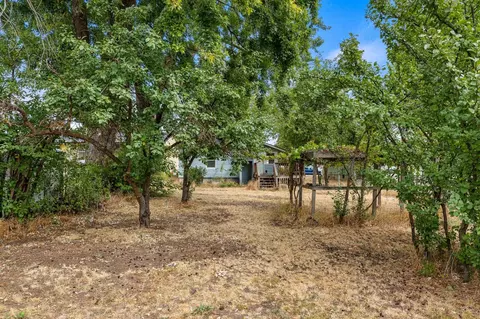 Exterior - 3924 E 28th Ave, Spokane, WA 99223 photo 6 of 8