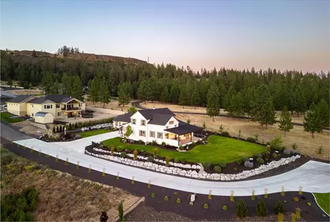 60872 Westview Dr, Nine Mile Falls, WA 99026
