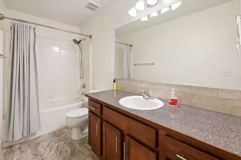 Bath - 4624 E 14th Ave, Spokane Valley, WA 99212 photo 1 of 2