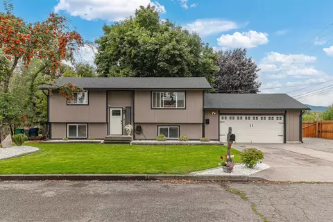 4719 N Stevenson Ct, Otis Orchards, WA 99027