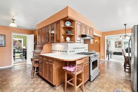 Kitchen - 515 E High Dr, Spokane, WA 99203 photo 3 of 4