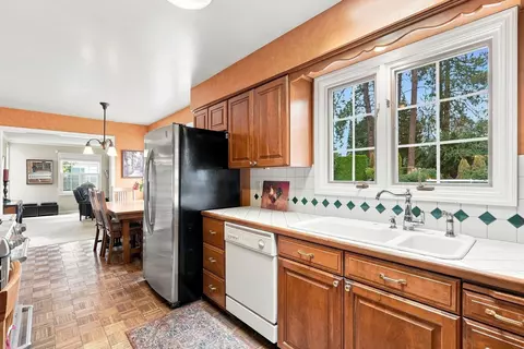Kitchen - 515 E High Dr, Spokane, WA 99203 photo 2 of 4