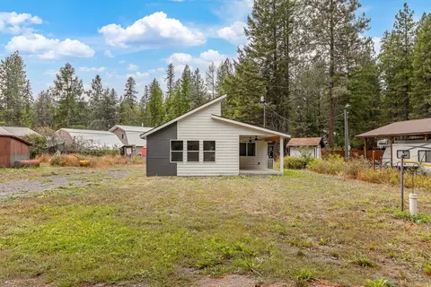 26 Okanogan Dr, Inchelium, WA 99138