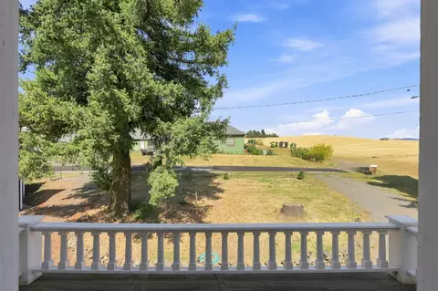 Exterior - 324 E Alder St, Tekoa, WA 99033 photo 7 of 17