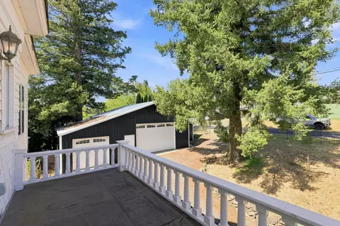 Exterior - 324 E Alder St, Tekoa, WA 99033 photo 6 of 17
