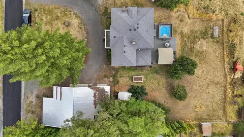 View/Area - 324 E Alder St, Tekoa, WA 99033 photo 1 of 3