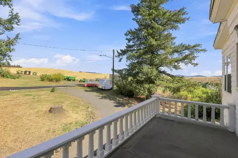 Exterior - 324 E Alder St, Tekoa, WA 99033 photo 8 of 17