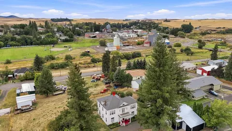 View/Area - 324 E Alder St, Tekoa, WA 99033 photo 2 of 3